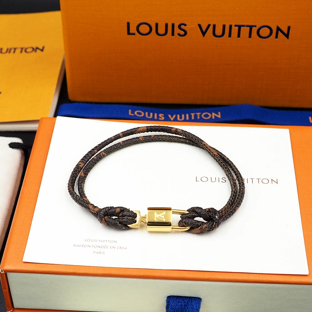 18K Louis Vuitton Lock It Again Bracelet